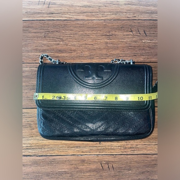 🖤 Tory Burch Fleming silver chain quilted bag flap bag crossbody bag travel bag - Picture 12 of 17